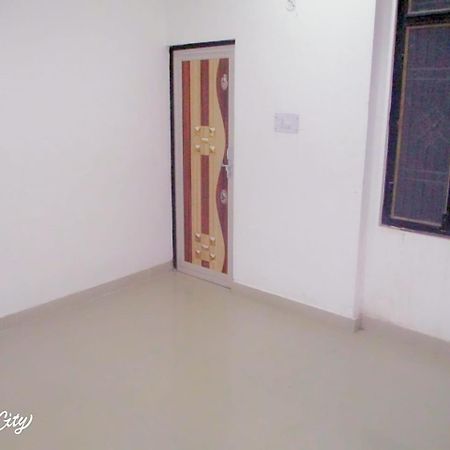 Alankrita Malviya Apartment Allāhābād Junction Exterior foto